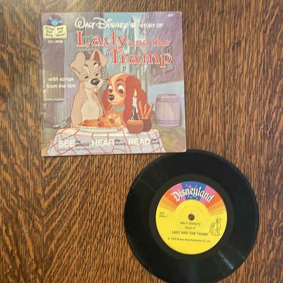 6 Walt Disney’s 24 pg Read-Along Books w/ Records. - Picture 6 of 7